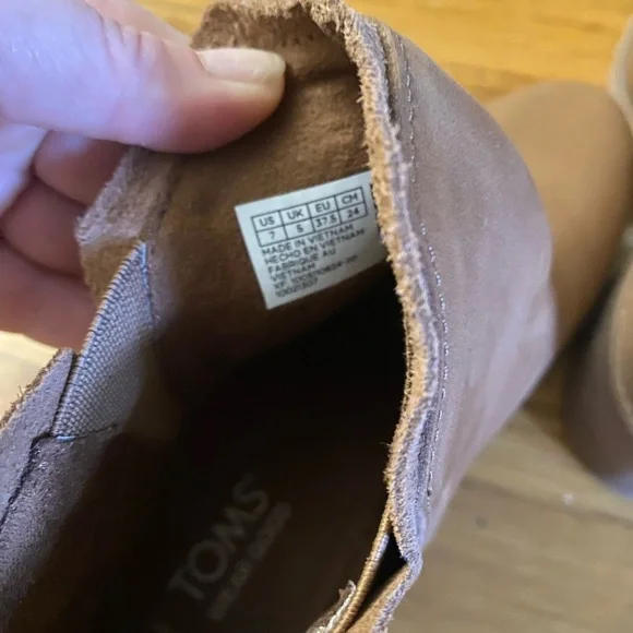 Toms Classic Tan Ankle Booties - Picture 11 of 11